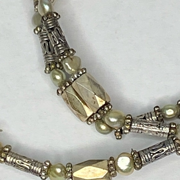 VINTAGE PEARL magnetic necklace/ bracelet - Picture 2 of 4